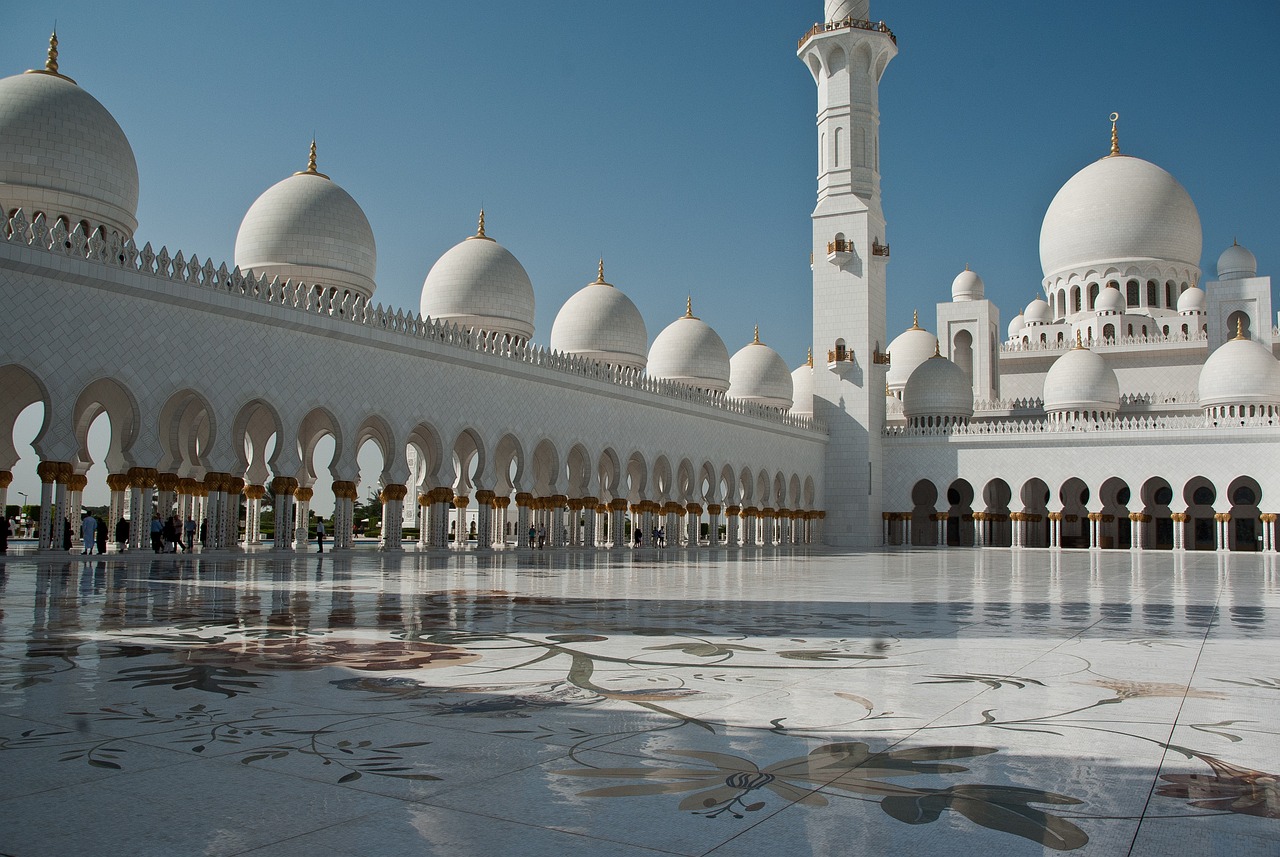 Mosque ( How to balance Deen and Dunya)